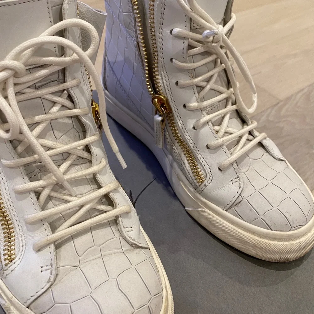 Giuseppe Zanotti Nicki Women’s High-top Sneaker - Picture 7 of 9